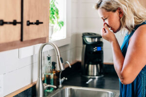 Cara menghilangkan bau tidak sedap kitchen sink