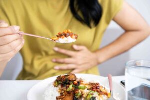 Pertolongan pertama keracunan makanan