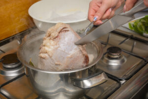 Tips memasak daging agar empuk